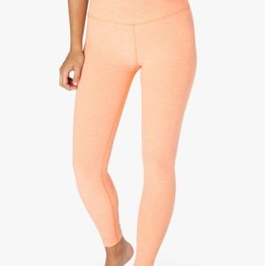 Beyond Yoga High Waisted Capri Leggings Small